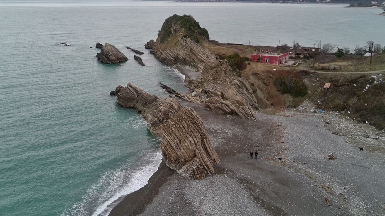 Sinop'ta Dronla Görüntülenmiş Deniz Çekilmesi