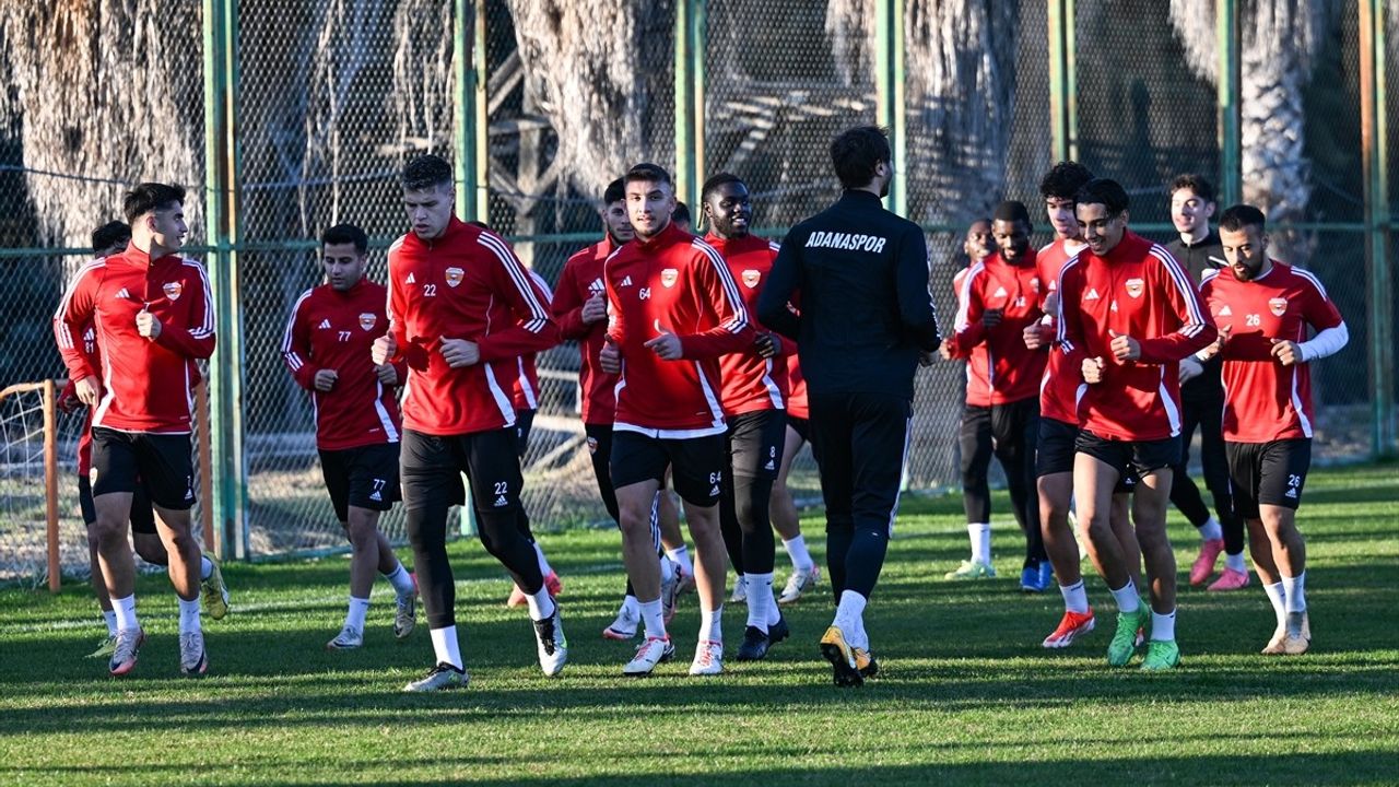 Adanaspor'un Hedefi: Alt Sıralardan Kurtulup Play-off'a Yükselmek