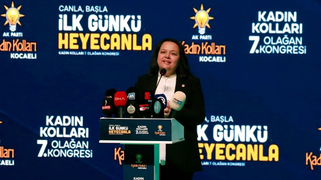 AK Parti Kocaeli Kadın Kolları Kongresi Gerçekleşti