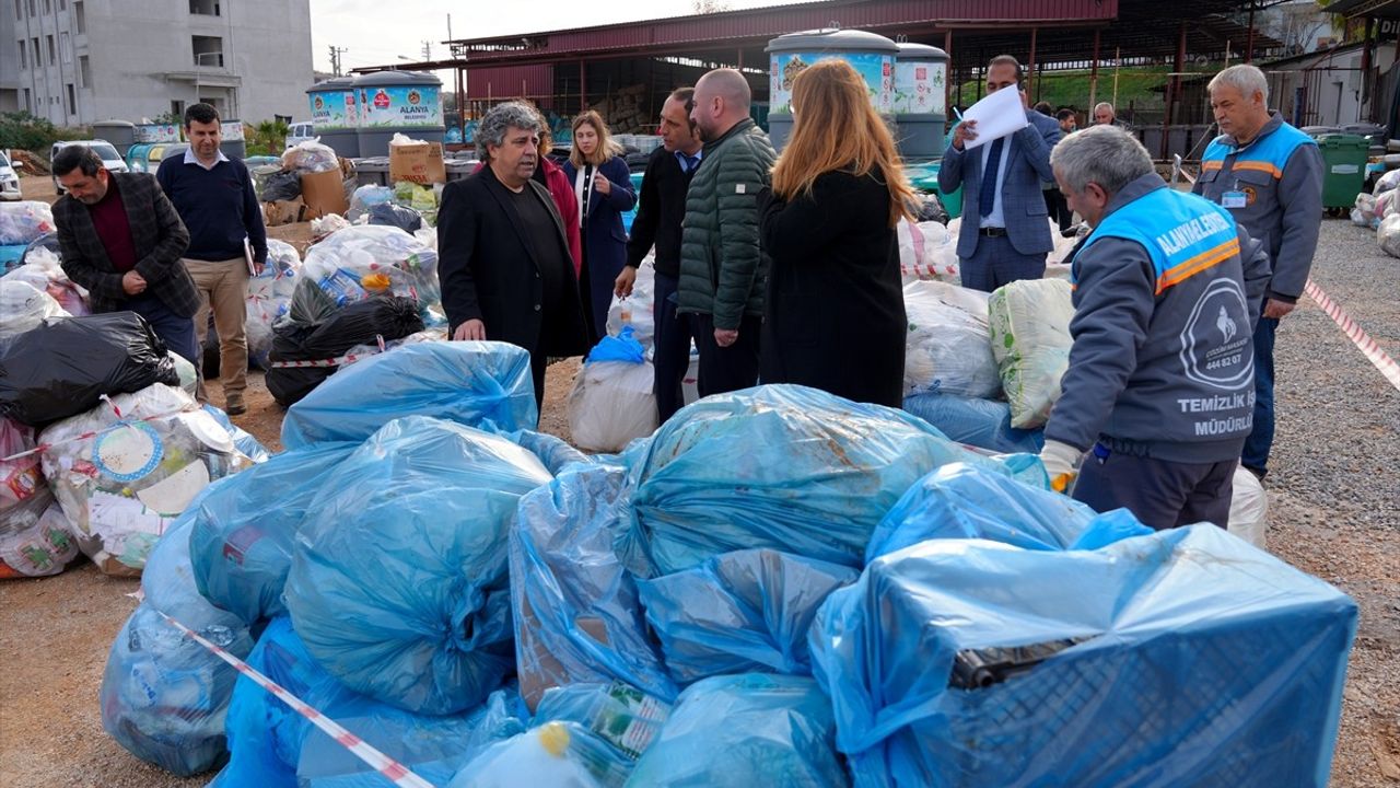 Alanya'da 15 Ton Atık Toplayan Yarışmada Büyük Başarı