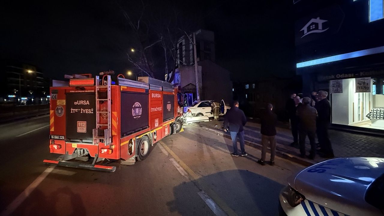 Bursa'da Feci Trafik Kazası: 1 Ölü, 3 Yaralı