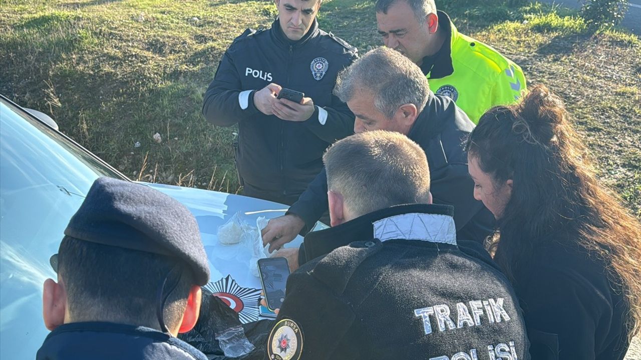 Bursa'da Polisi Peşine Takıp Kaçan 4 Zanlı Yakalandı