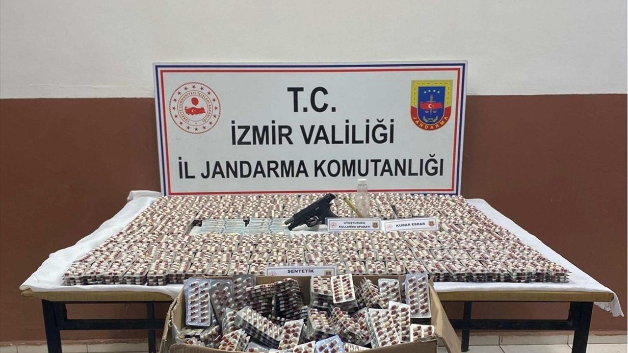 Çiğli'de Uyuşturucu Operasyonu: 26 Bin Sentetik Ecza Ele Geçirildi