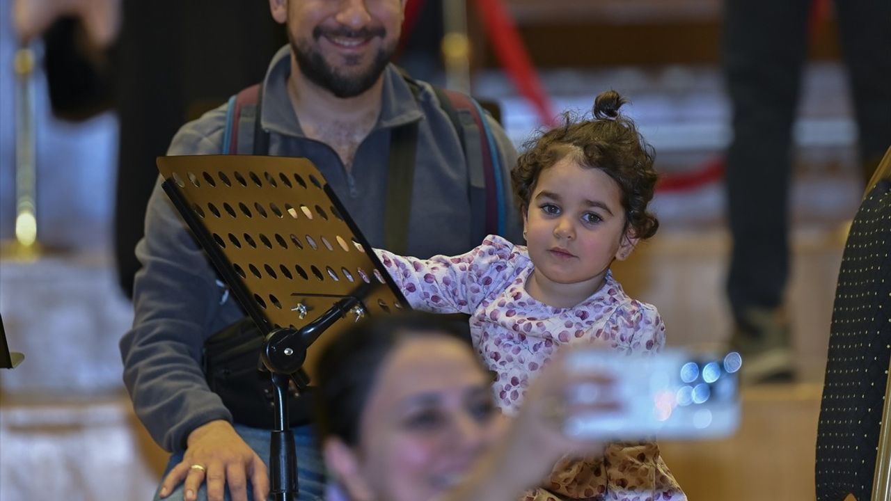 CSO, Çocuk ve Aile Konserleri ile Genç Dinleyicilere Merhaba Dedi