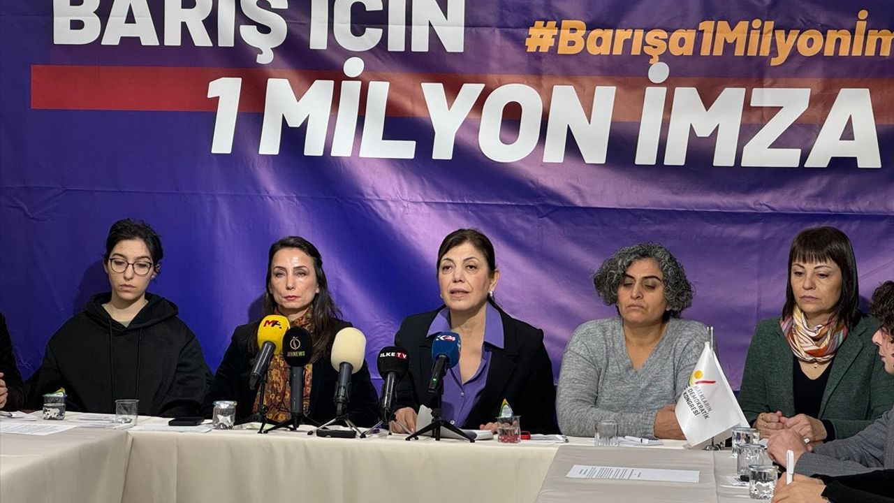 DEM Parti'den Barış için İmza Kampanyası