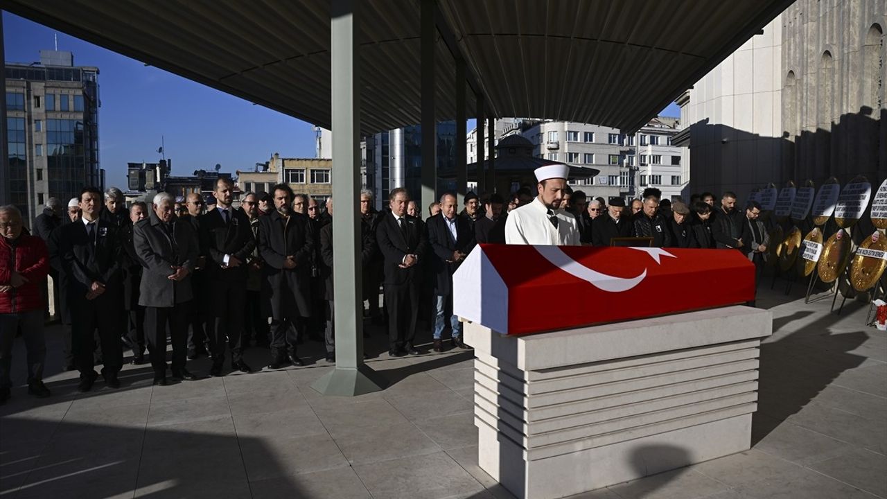 Devlet Sanatçısı Ayla Erduran Son Yolculuğuna Uğurlandı