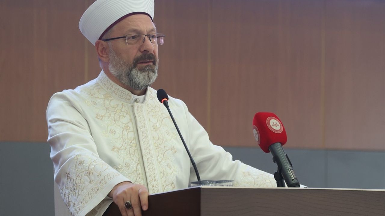 Diyanet İşleri Başkanı Erbaş; Eğitim Görevlilerine Sahih Bilgi Vurgusu Yaptı