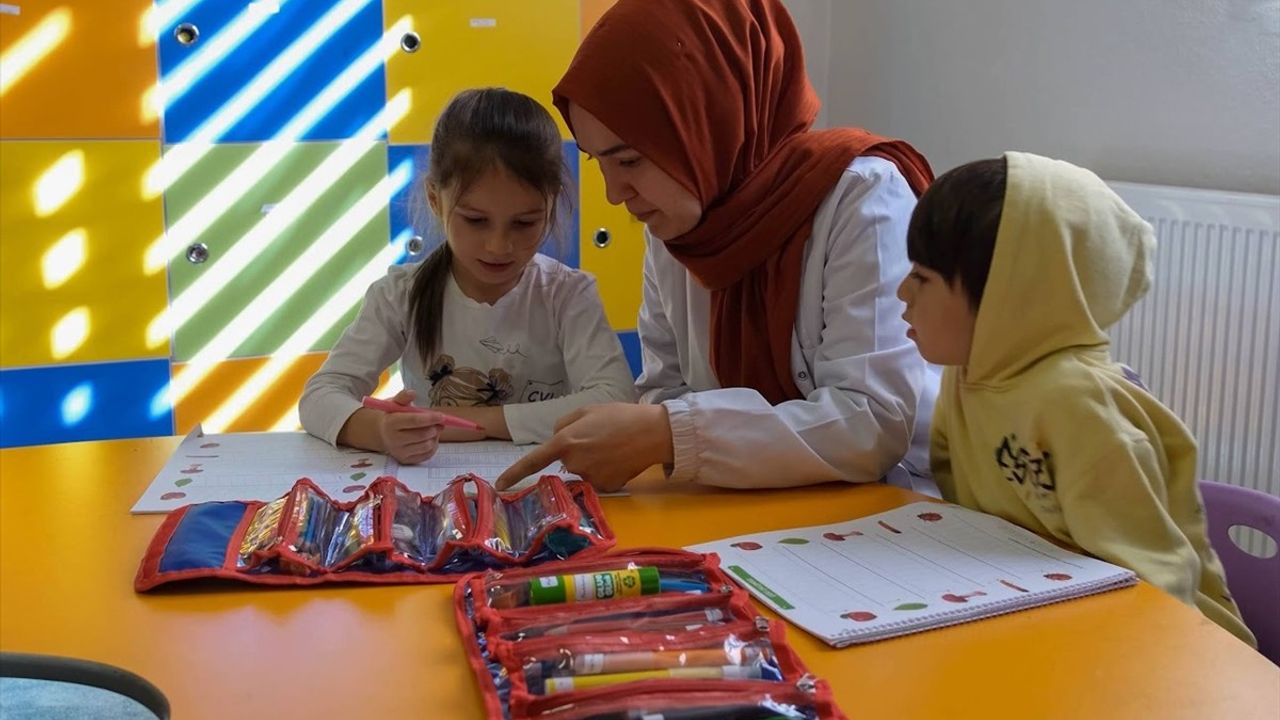 Diyanet İşleri Başkanı Erbaş, Kur'an Kursuna Gönderen Annenin Görüşlerini Paylaştı