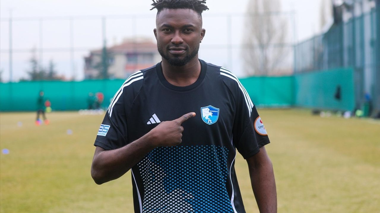 Erzurumspor FK, Sylla Cheickne ile Anlaşma Sağladı