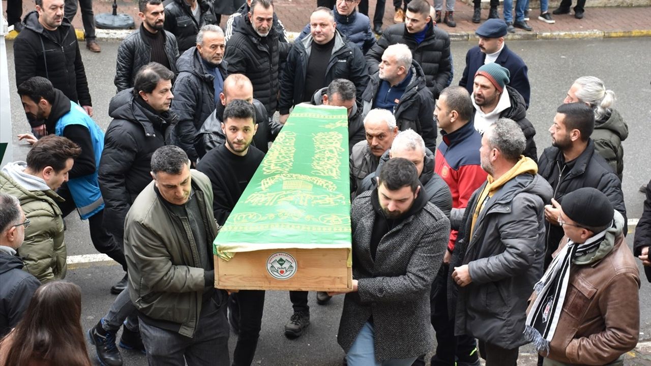 Giresun'da Tiyatro Sanatçısı Eray Aktaş'ın Cenazesi Defnedildi