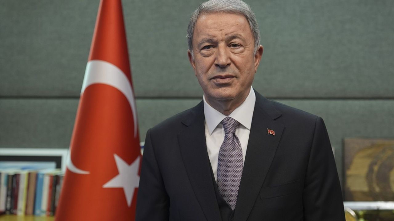 Hulusi Akar, Terörsüz Türkiye İçin Çalışmalara Devam Ediyor