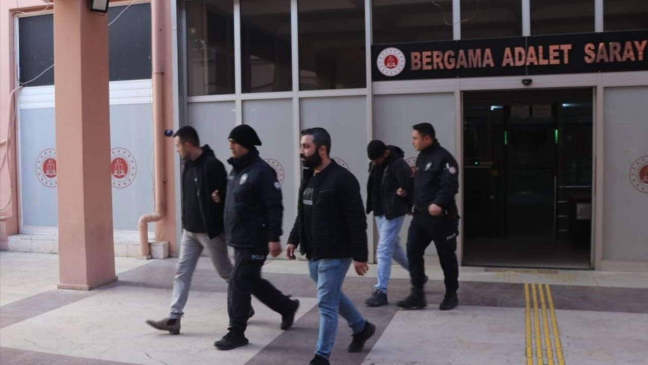 İzmir'de Uyuşturucu Operasyonu: 3 Tutuklama