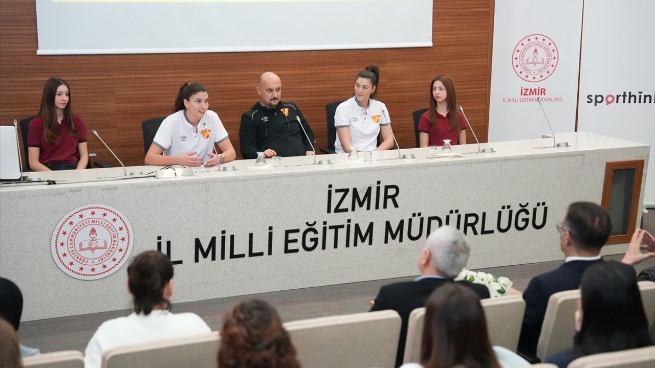 İzmir'de Voleybol Eğitimine Destek Projesi