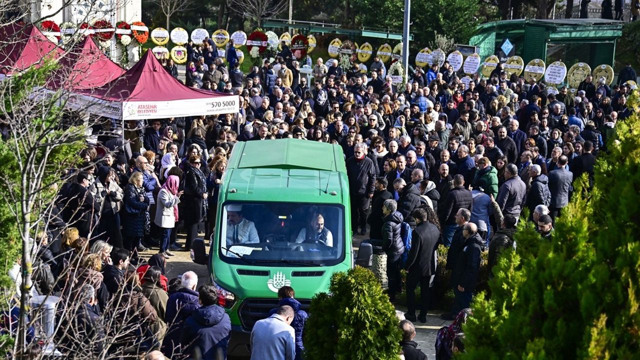 Kartalkaya'daki Yangında Hayatını Kaybedenler İçin Cenaze Töreni