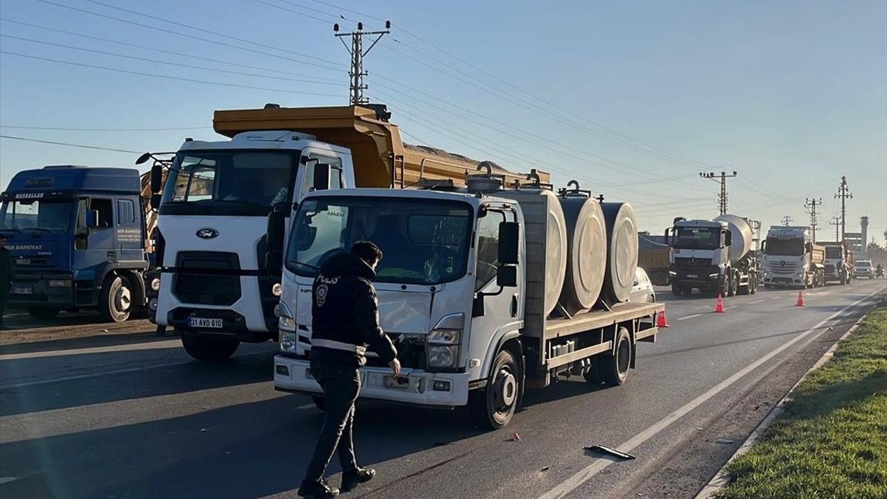 Kırıkhan'da Kamyon Çarpması Sonucu Bir Yaya Hayatını Kaybetti