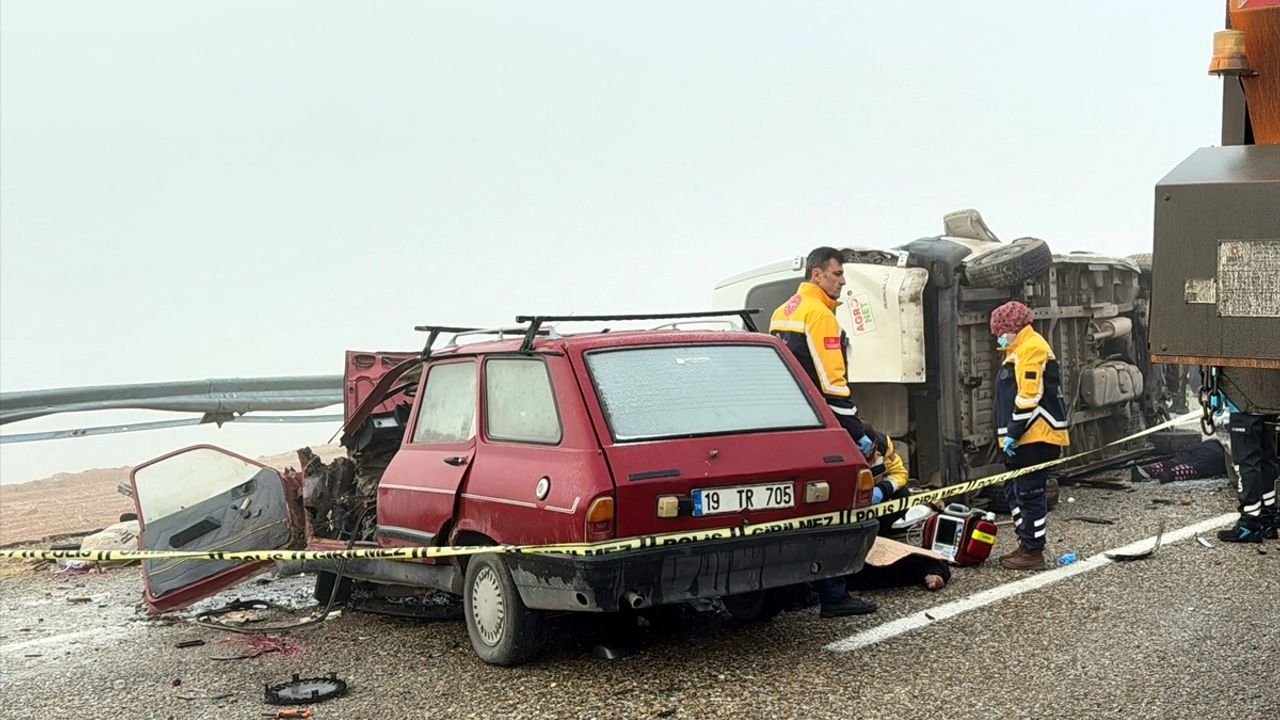 Kırşehir'deki Zincirleme Trafik Kazası: 3 Ölü, 21 Yaralı