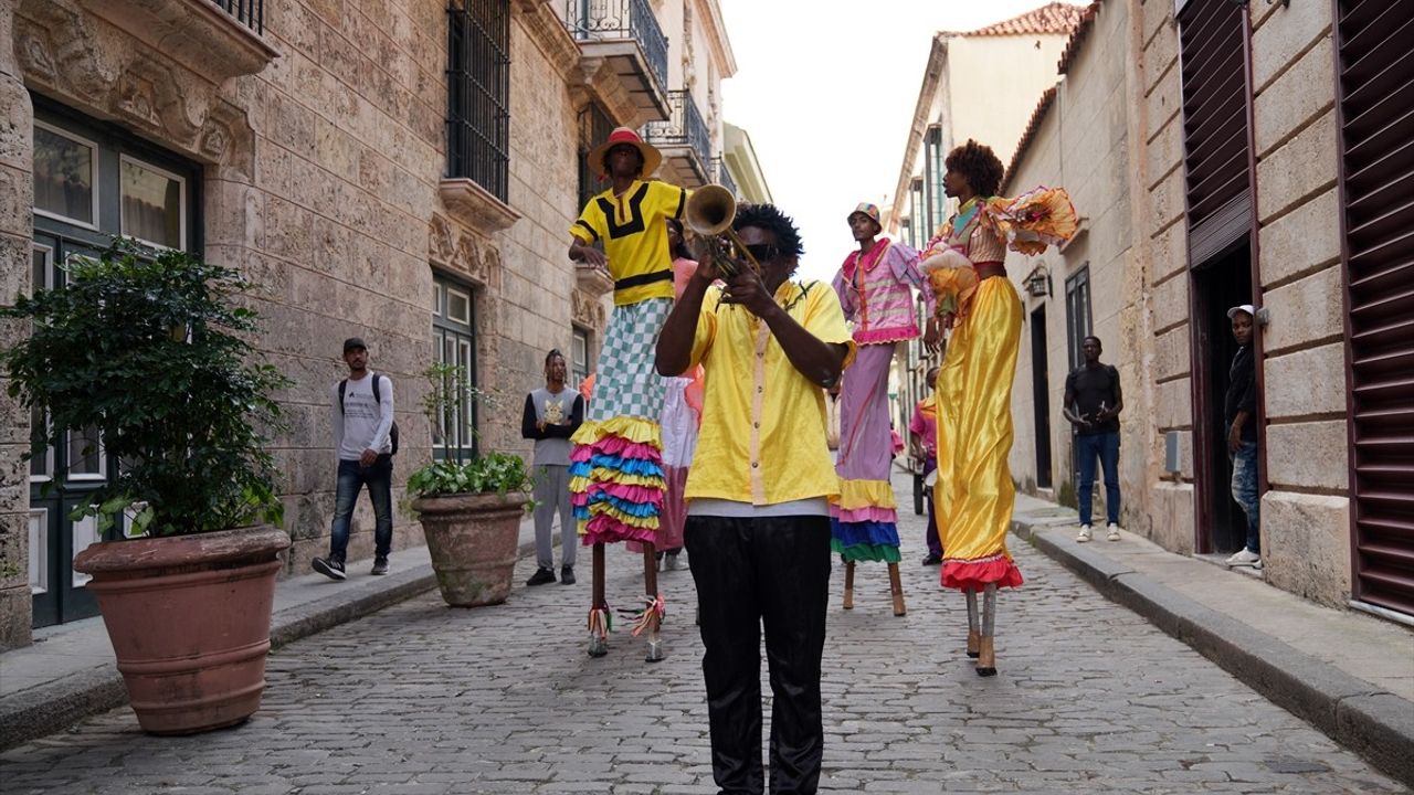 Küba'ya Türk Turistlerin İlgi Artıyor