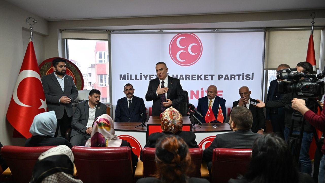 MHP Genel Başkan Yardımcısı Yönter Ümraniye ve Çekmeköy İlçe Başkanlıklarını Ziyaret Etti