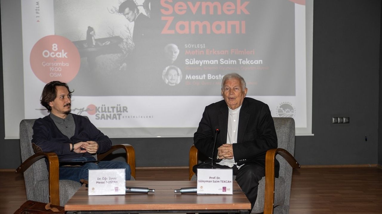 Sakarya'da Sinema Tarihine Yolculuk: İbrahim Enez Film Afişleri Sergisi