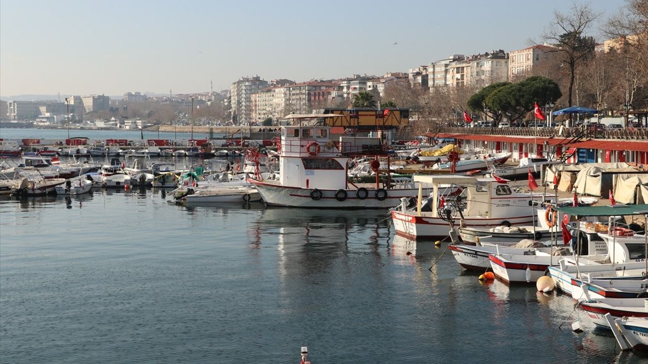 Tekirdağ'da Poyraz Etkisini Yitirdi, Deniz Ulaşımı Normale Döndü