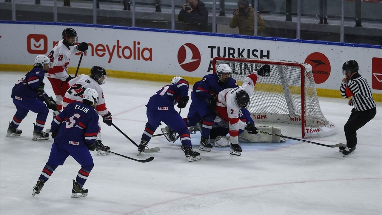 Türkiye 20 Yaş Altı Buz Hokeyi Takımı Tayvan'a Yenildi