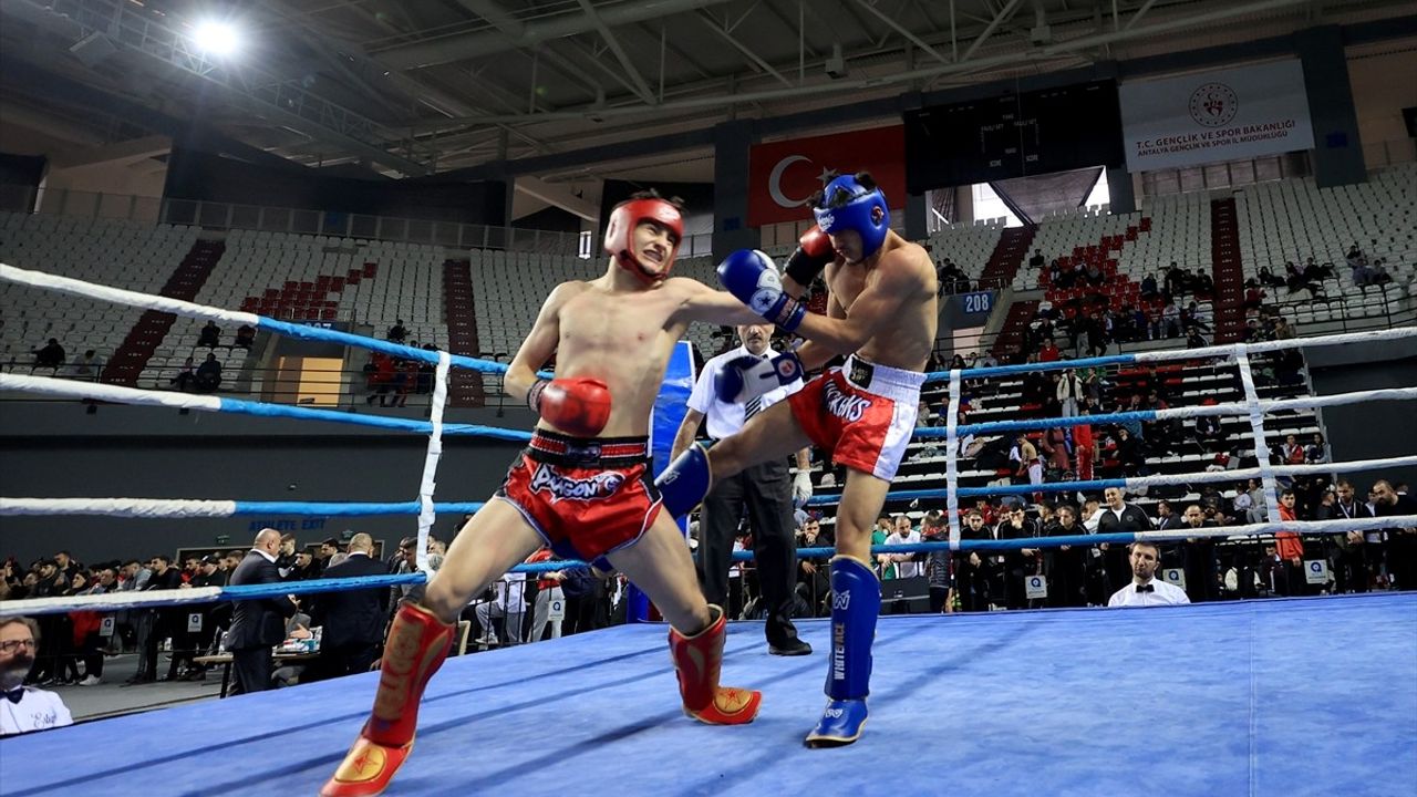 Türkiye Kick Boks Şampiyonası Antalya'da Yapılıyor