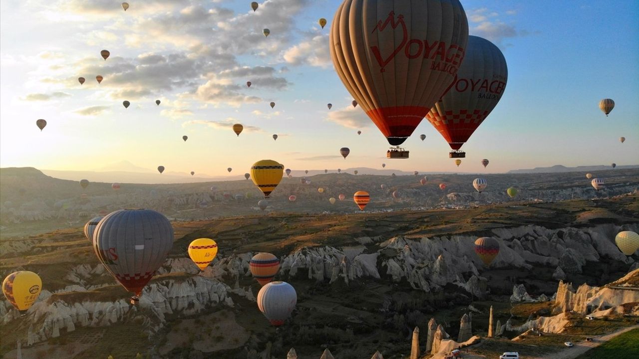 Türkiye Sıcak Hava Balonculuğunda Rekor Kırdı