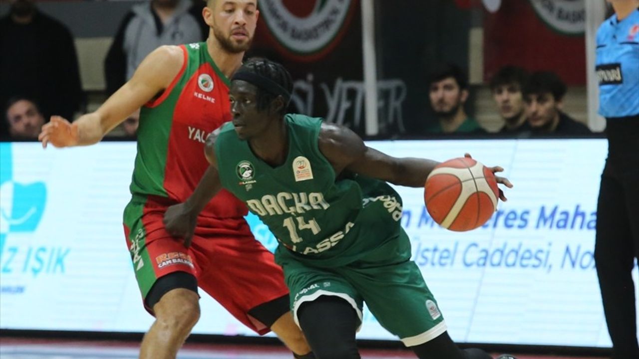 Yalovaspor Basketbol, Darüşşafaka Lassa'yı 75-70 Yenerek Galip Geldi