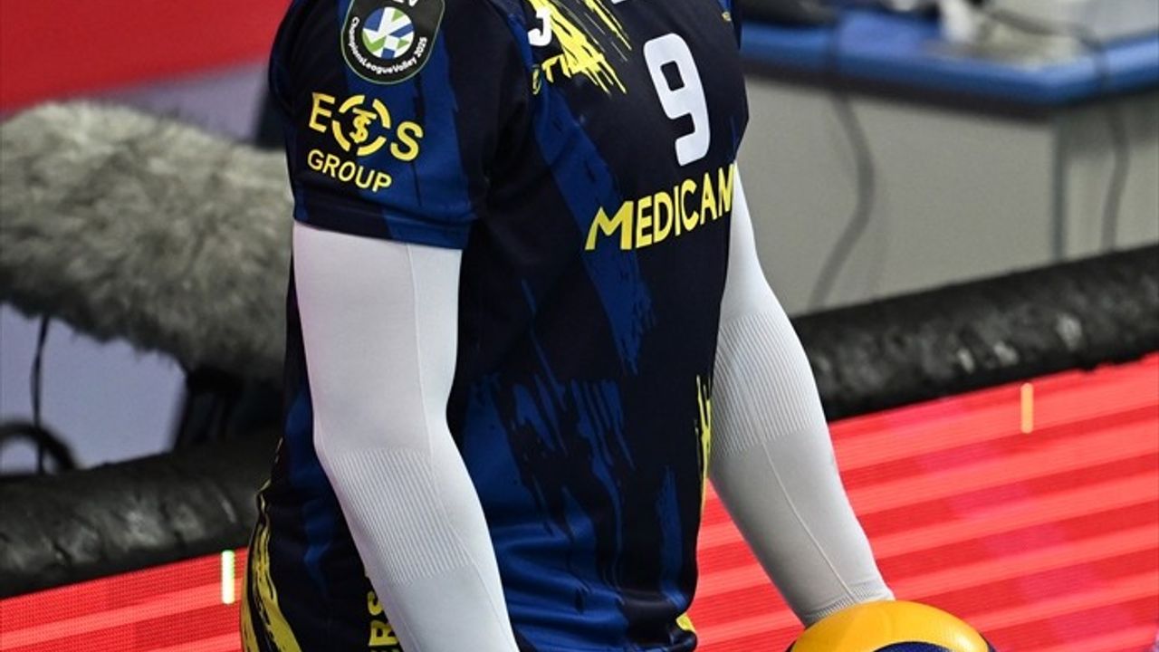 Ziraat Bankkart, Fenerbahçe Medicana'yı 3-0 Geçti