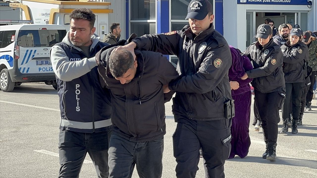 Adana'da Göçmen Kaçakçılığı Operasyonu: 3 Zanlı Tutuklandı