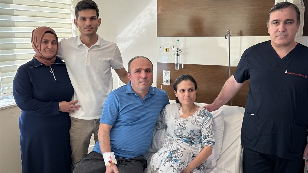 Antalya'da Aile İçi Organ Bağışı Örneği: 13 Yılda İki Kardeş