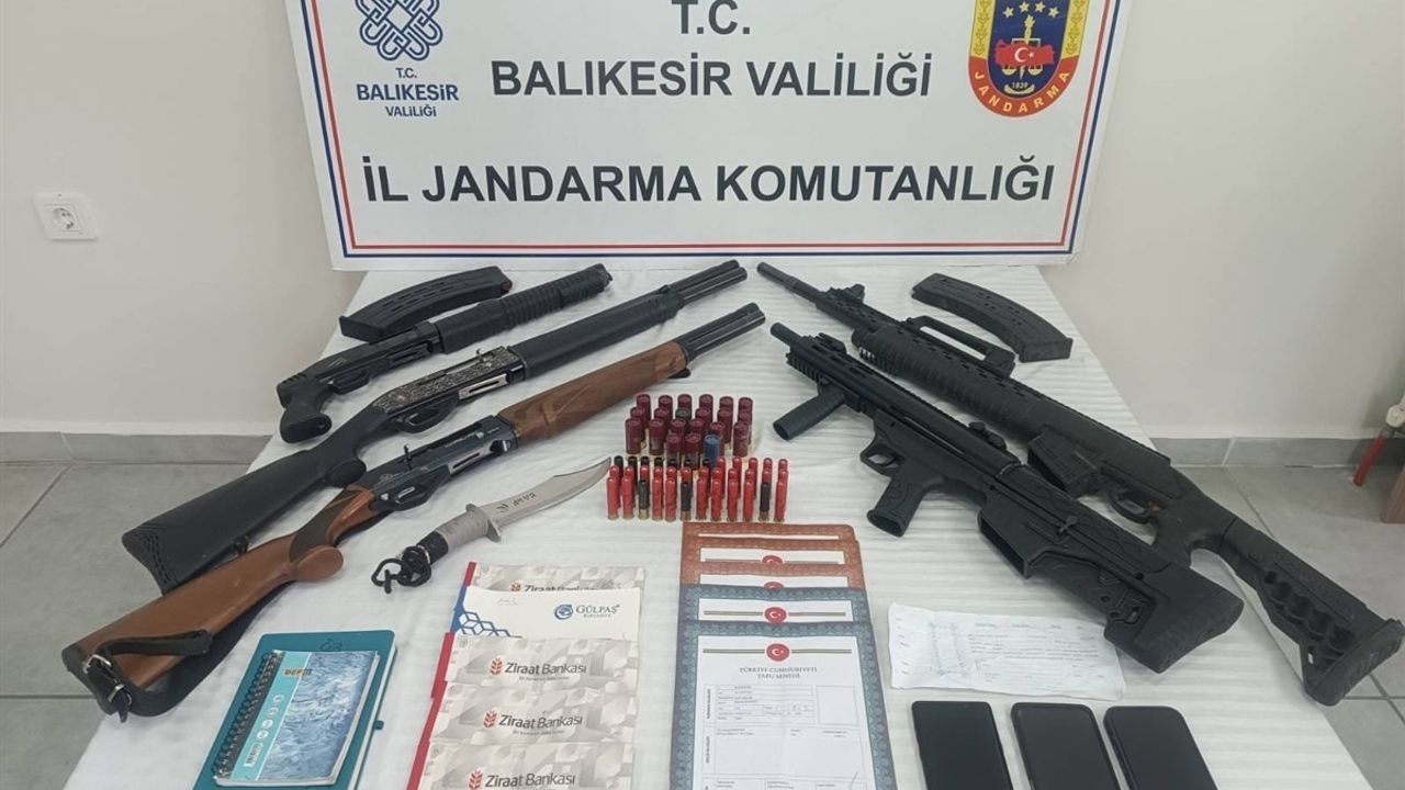 Balıkesir'de Tefecilik Operasyonu: 7 Gözaltı