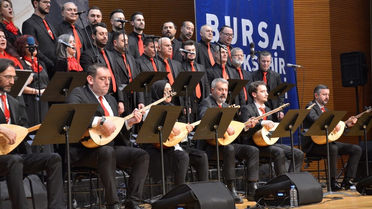 Bursa'da Duygu Dolu Türk Halk Müziği Konseri Yapıldı