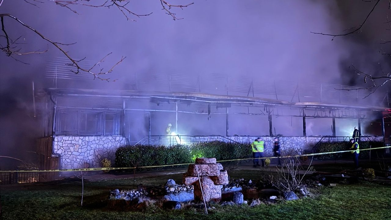 Bursa'da Restoran Yangını