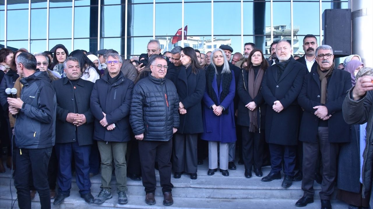 DEM Parti Eş Genel Başkanı Hatimoğulları'ndan Zeydan'a Destek Ziyareti