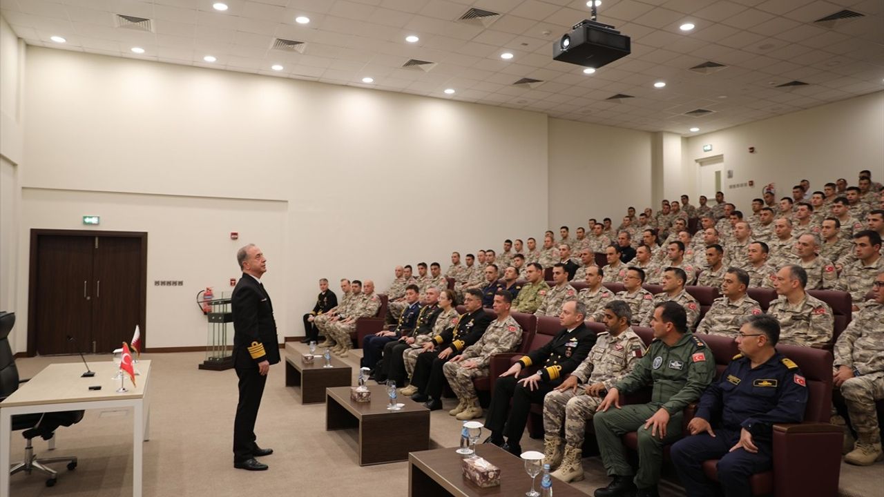 Deniz Kuvvetleri Komutanı Oramiral Tatlıoğlu'ndan Katar-Türk Kuvvet Komutanlığına Ziyaret