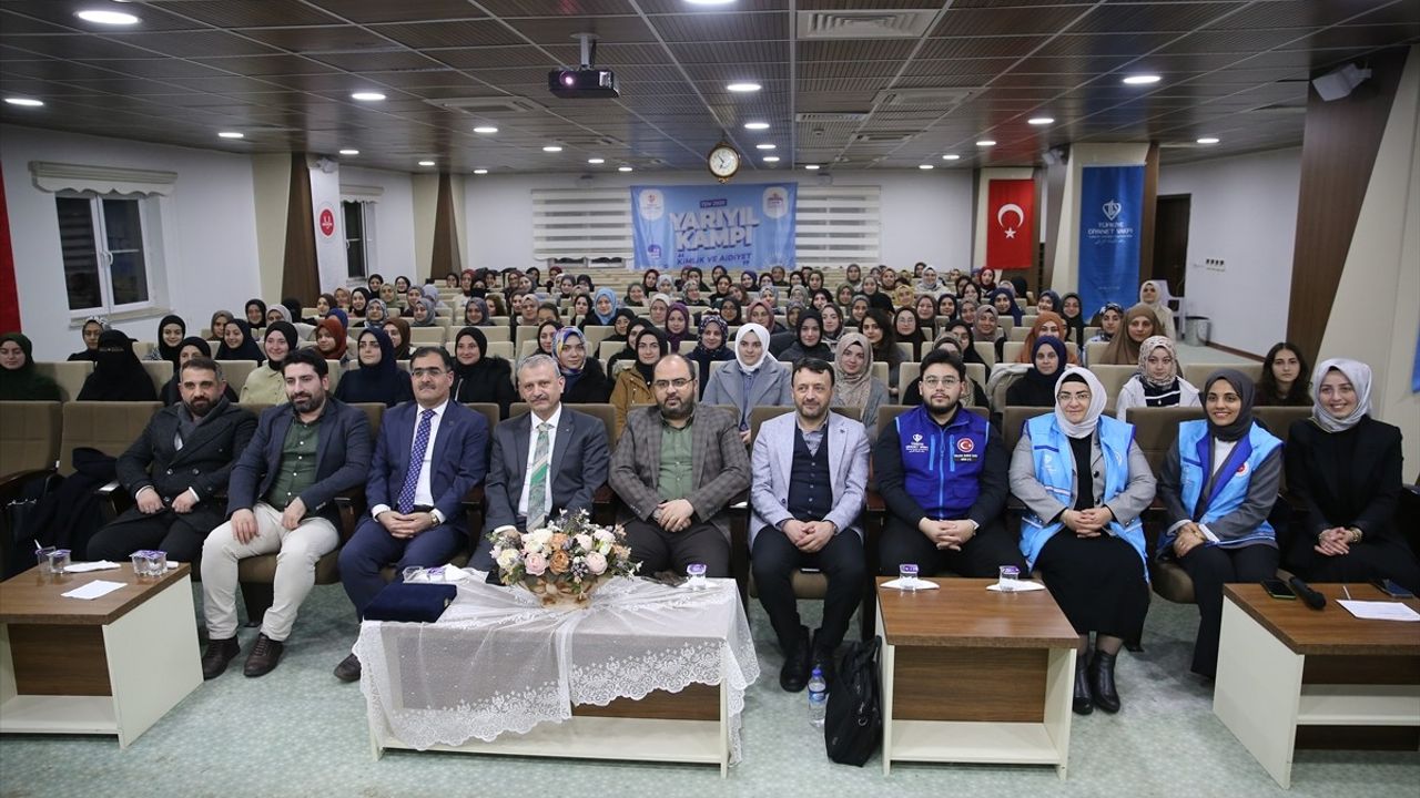 Diyarbakır'da TDV Yarıyıl Kampı Kapanış Töreni Gerçekleştirildi