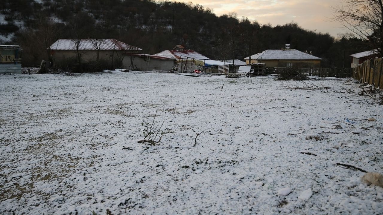 Edirne'nin Yüksek Kesimlerinde Etkili Kar Yağışı