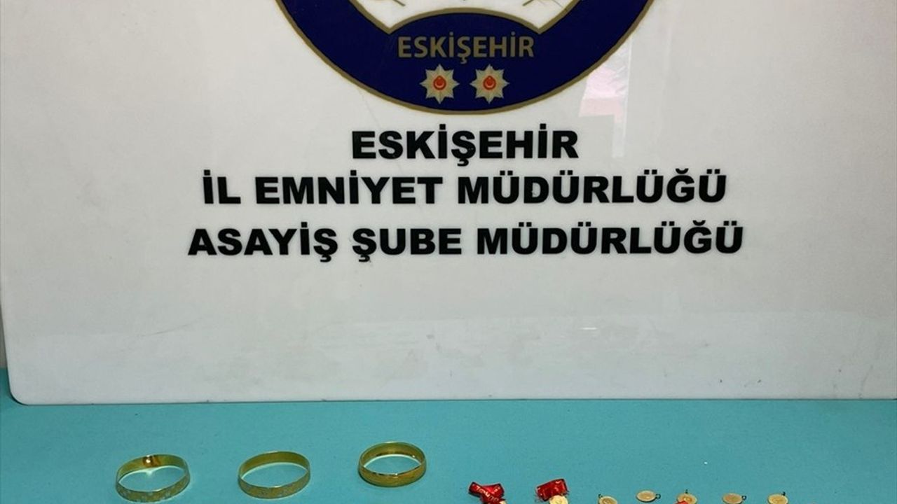 Eskişehir'de Dolandırıcılığa Karşı Operasyon: 2 Şüpheli Tutuklandı
