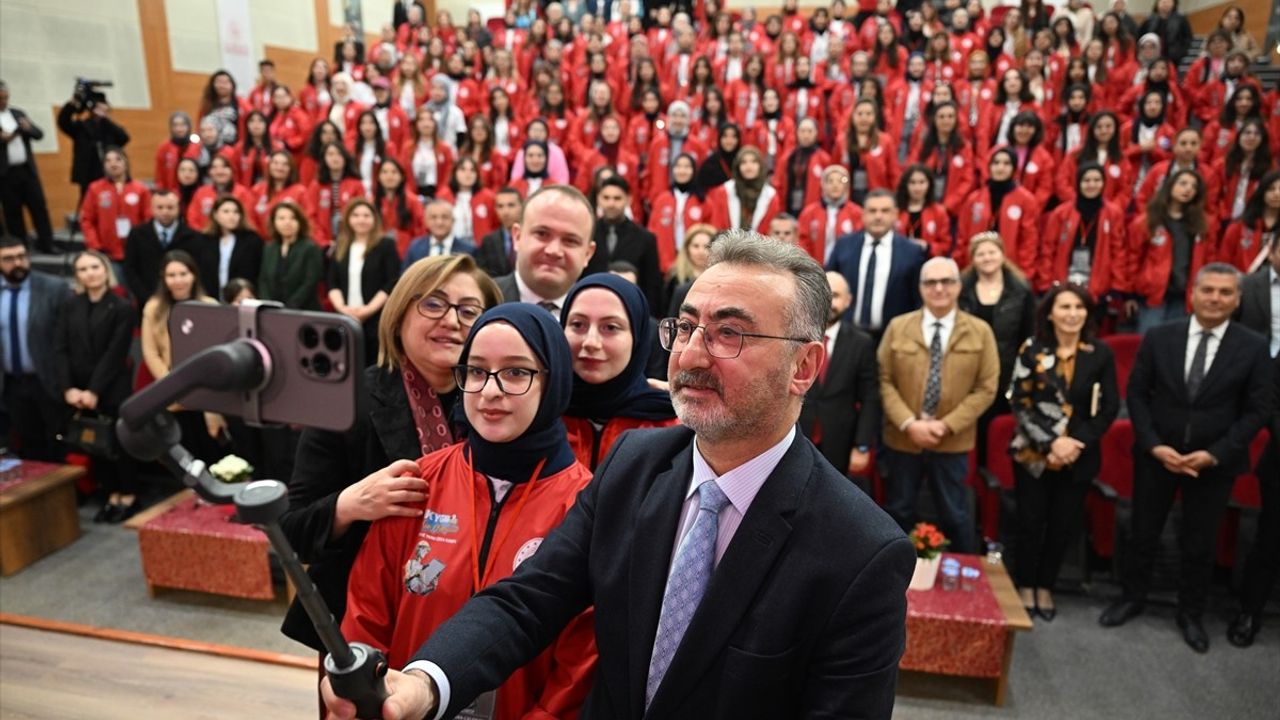 Gaziantep'te Bilişim ve Yapay Zeka Kampı Düzenlendi