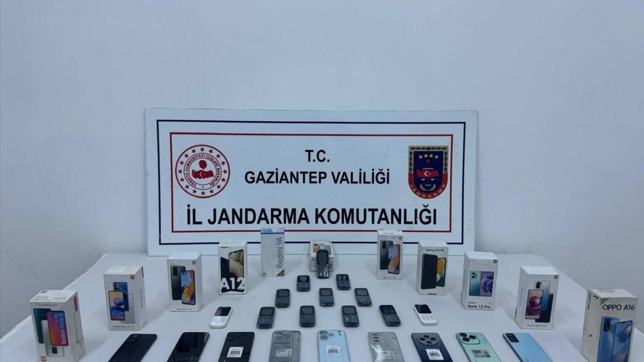 Gaziantep'te Kaçakçılık Operasyonu: 3 Gözaltı
