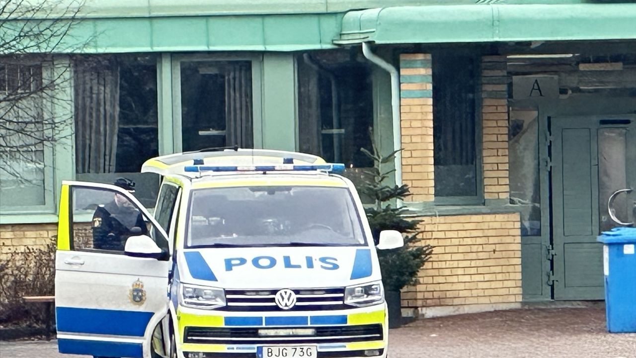 İsveç'te Okula Yapılan Silahlı Saldırı: Yaklaşık 10 Kişi Hayatını Kaybetti
