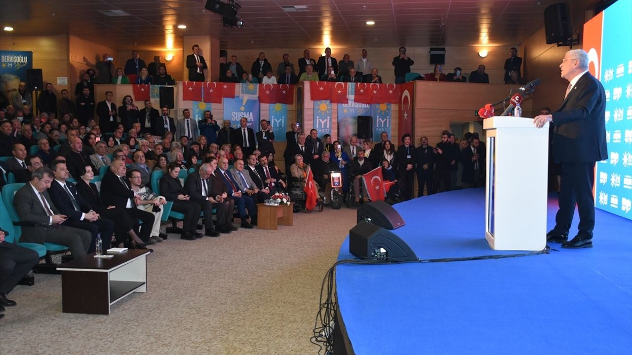 İYİ Parti Genel Başkanı Dervişoğlu Eskişehir'de Toplantı Gerçekleştirdi