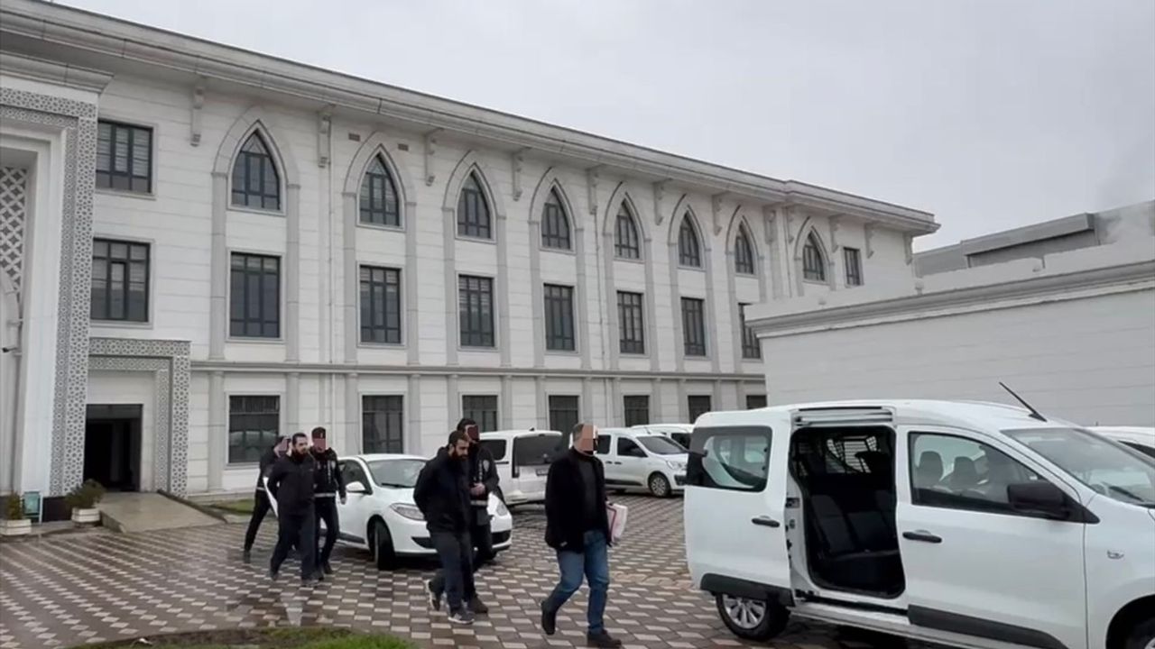 Kocaeli'de Gaspa Karışan 3 Şüpheli Tutuklandı