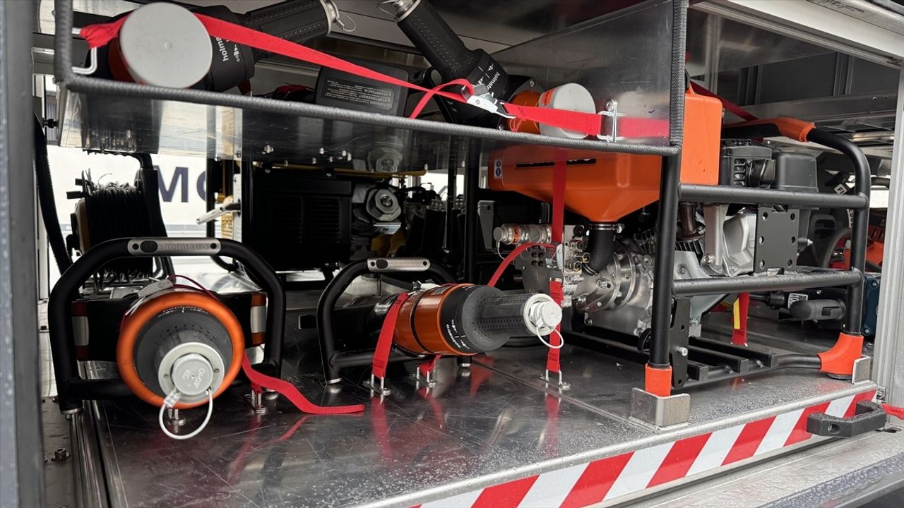 Madencilere Özel Araçlar Teslim Edildi