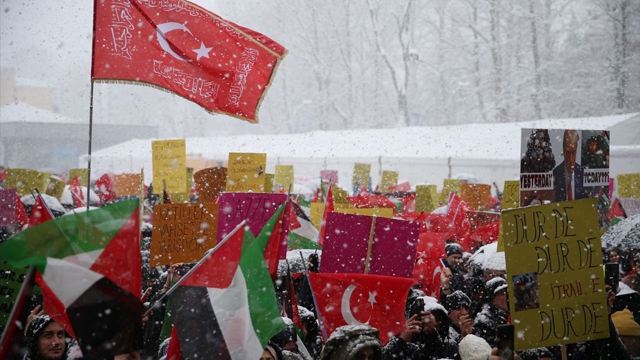 Sakarya'da Gazze'ye Destek Mitingi Gerçekleştirildi