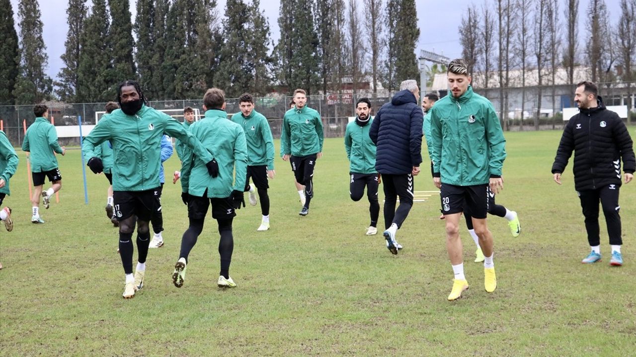 Sakaryaspor Ahlatcı Çorum FK Maçına Hazırlanıyor