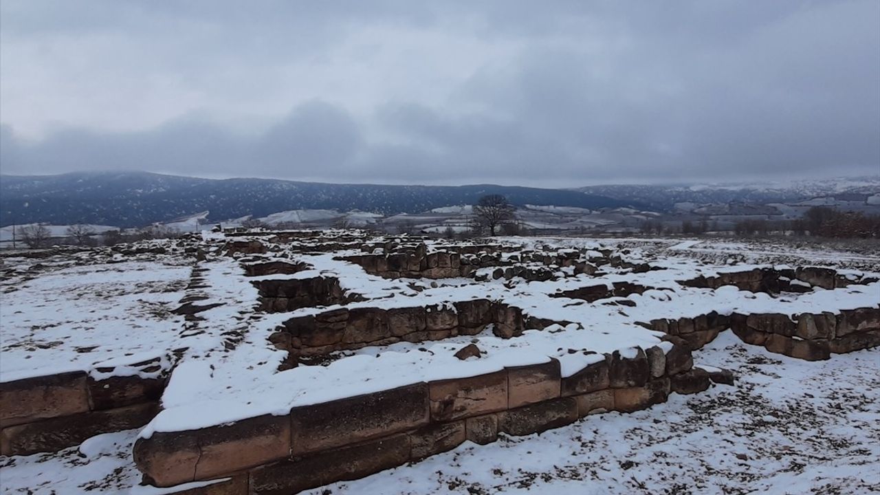 Şapinuva Antik Kenti Karla Kaplandı