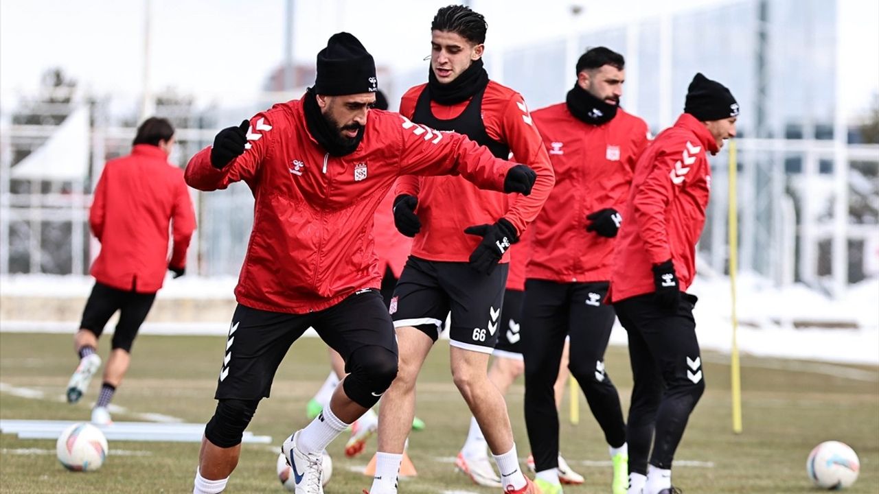 Sivasspor, Beşiktaş Maçı İçin Hazırlıklarını Sürdürüyor