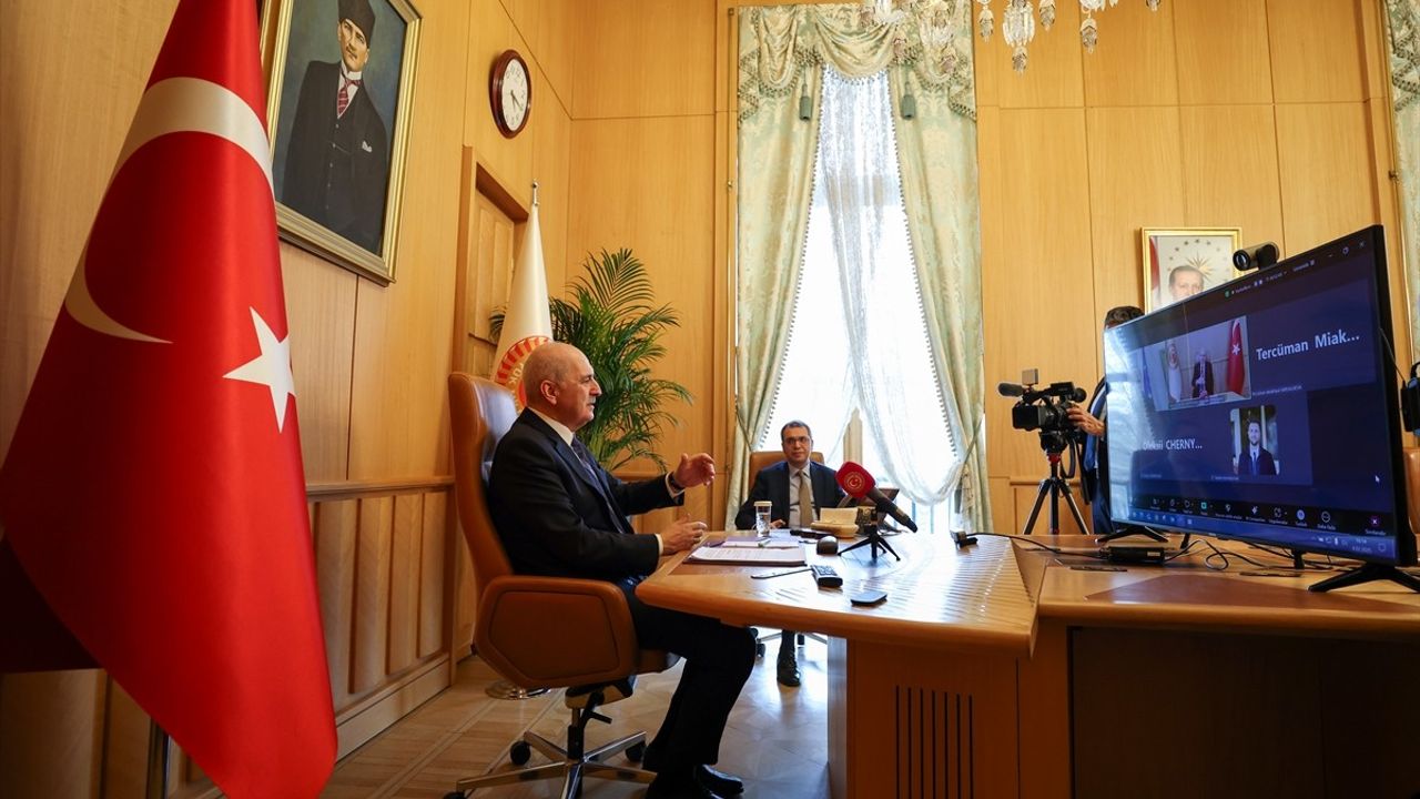 TBMM Başkanı Kurtulmuş, Ukrayna Meclis Başkanı Stefanchuk ile Görüştü